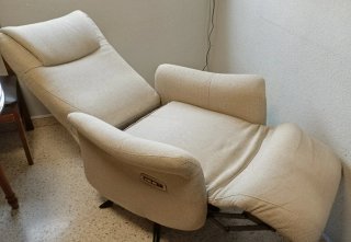 Sillón relax giratorio beige