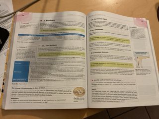 Economia 1r Batxillerat - Mediterrània