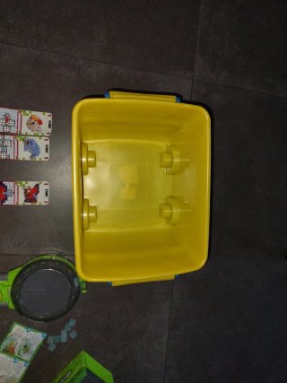 2 Juegos Qixels 3D + Caja Mickey Mouse