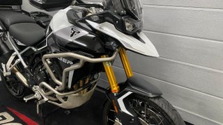 Triumph Tiger 900 Rally Pro Negra/Plata