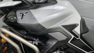 Triumph Tiger 900 Rally Pro Negra/Plata