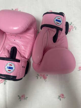 Guantes Boxeo/Muay Thai Rosa Mongkol