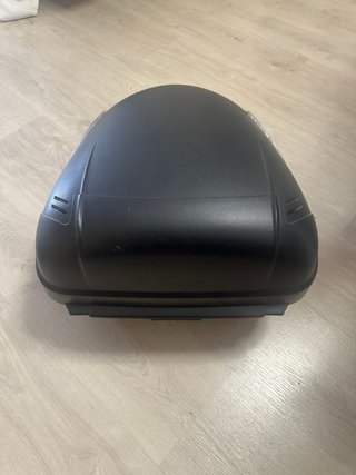 Baúl para moto SHAD