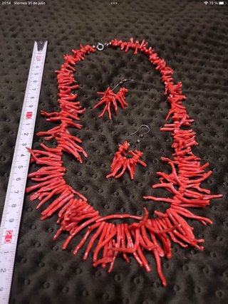 Collar y pendientes color coral
