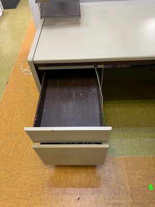 Mesa de oficina en L