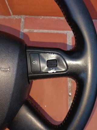 Volante Audi Negro