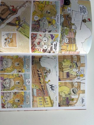 CÓMIC Bajo los árboles, donde nadie te ve