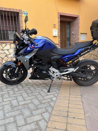BMW F900R 105CV Azul/Gris