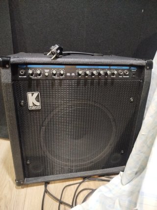 Amplificador Bajo Eléctrico Kustom kba 80w