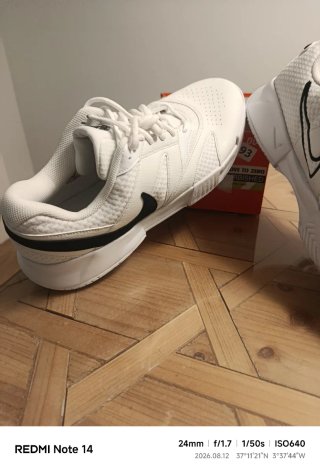 Zapatillas "Nike Court Lite 4".