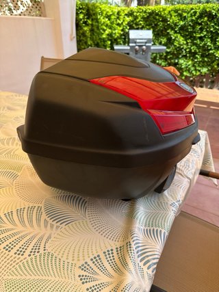 Baúl Yamaha 39L Negro