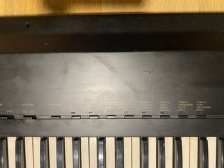 Teclado Digital Korg DP-80
