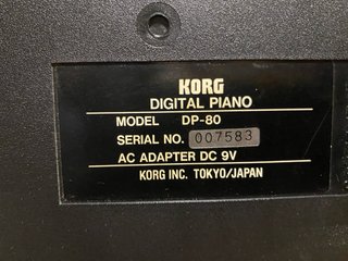 Teclado Digital Korg DP-80