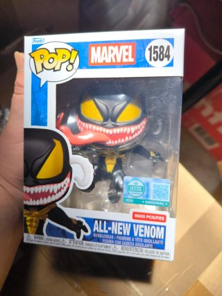 Venom 1584 Limited Edition 9500 Marvel Funko POP