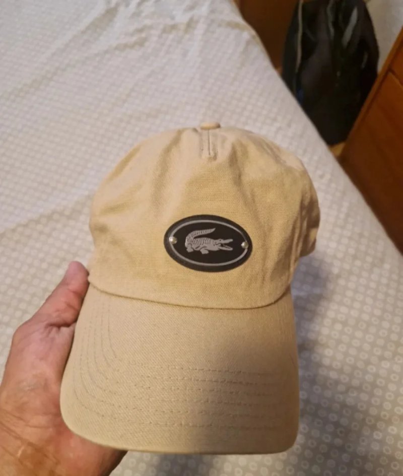 Gorra Lacoste Beige