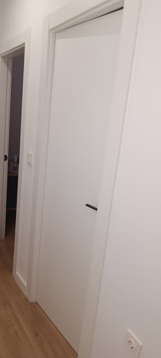 5 Puertas interior blancas NUEVAS SIN MONTAR