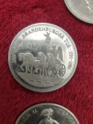 Lote de monedas conmemorativas