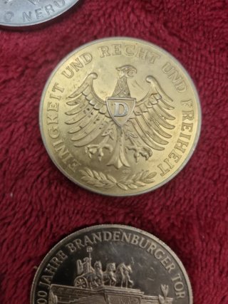 Lote de monedas conmemorativas