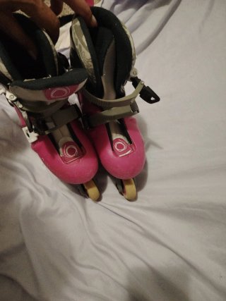 Patines en línea rosas para niña
