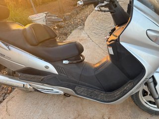 Suzuki Burgman 400 Plata