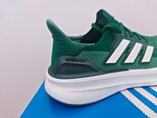 ADIDAS ULTRABOOST 5