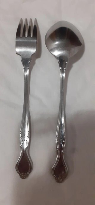 Cubiertos,acero inoxidable.