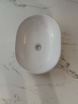 Mueble y lavabo completamente nuevo sin estrenar.