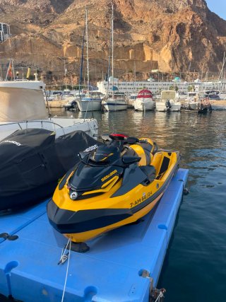 Moto Acuática Sea-Doo 300 RXT