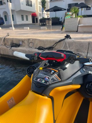 Moto Acuática Sea-Doo 300 RXT