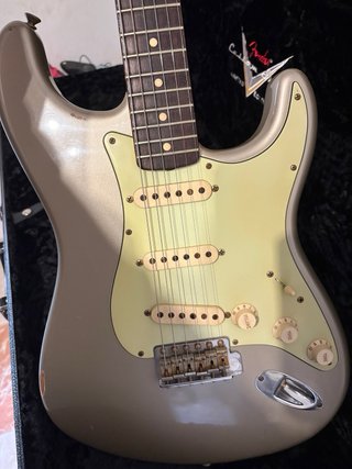 Guitarra Fender Stratocaster Custom Shop Ed. Limit