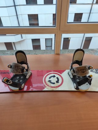 Pack Snowboard Tabla 154cm + Botas 43-44