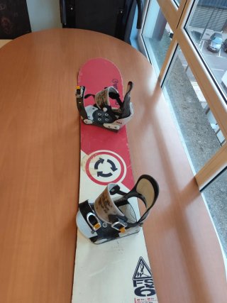 Pack Snowboard Tabla 154cm + Botas 43-44