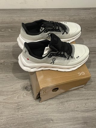 Zapatillas On Running Cloudit Gris/Blanco