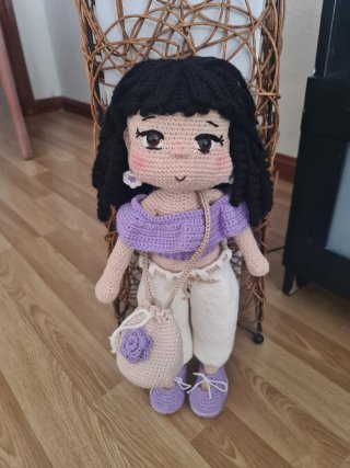Muñeca Amigurumi Crochet Hecha a Mano