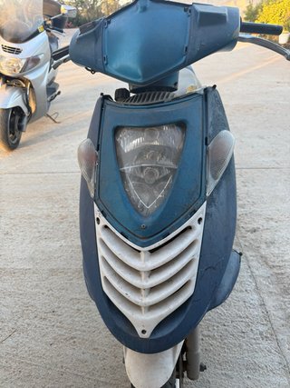 Ciclomotor Aprilia Sonic Azul/Blanco