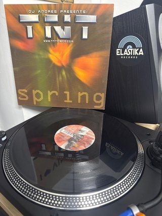 TNT - Spring