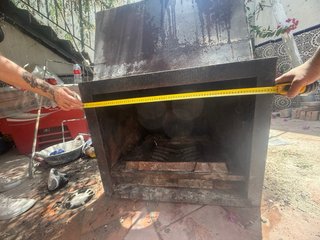 Chimenea de piedra y madera