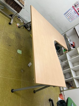 Mesa de oficina en L