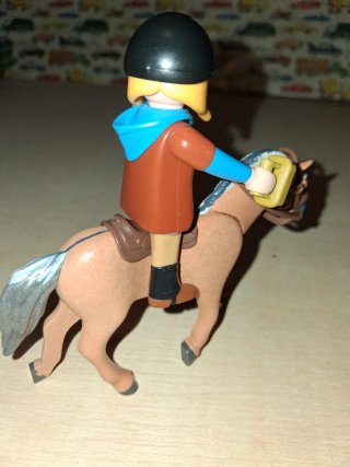 Amazona con caballo Playmobil