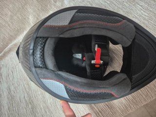 Casco Kashima Carbon Gloss Black