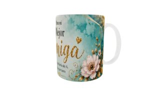 Taza de porcelana con flores