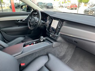 Volvo V90 B4 PLUS DARK 2022