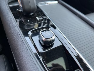 Volvo V90 B4 PLUS DARK 2022