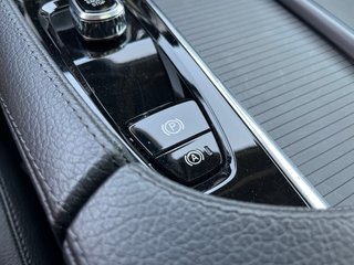 Volvo V90 B4 PLUS DARK 2022