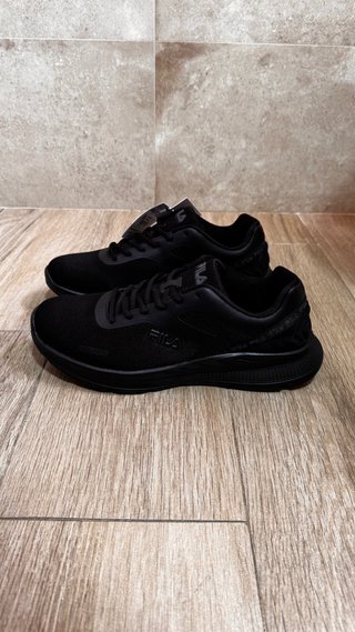 Zapatillas Fila Negras Talla 44 Nuevas