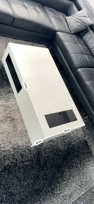 Mesa de centro blanca y negra