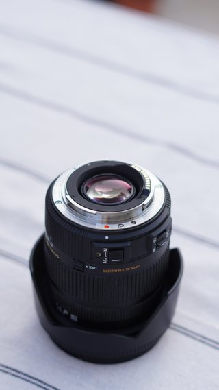Sigma 17-50mm F2.8 EX DC OS HSM Canon