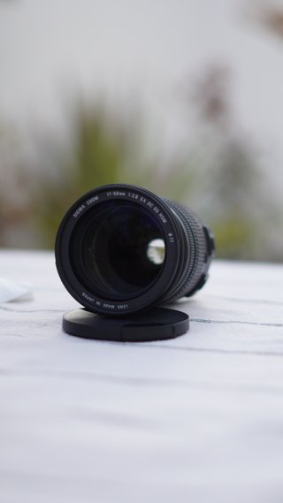 Sigma 17-50mm F2.8 EX DC OS HSM Canon