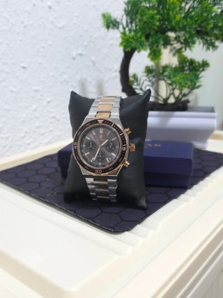 Reloj Hombre Oro y Plata