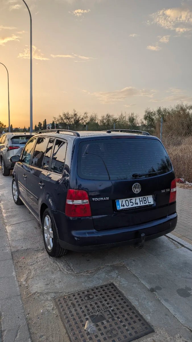 Volkswagen Touran 2006 - foto 1